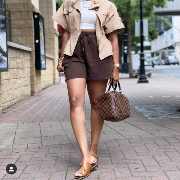 ZARA Asymmetric Flat Leather Sandals With Buckle - Picture 7 of 7